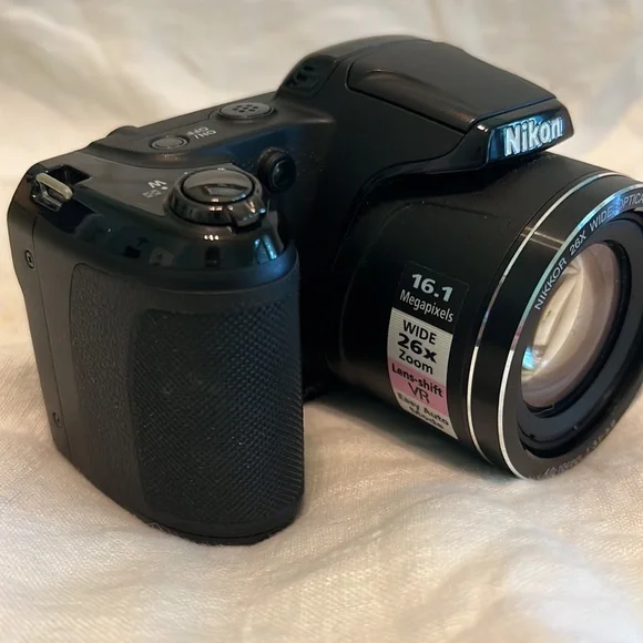 Nikon Cool Pix L320 digital camera